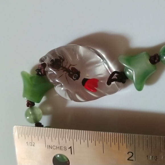 2/$30 Real ant in lucite and jade beaded bracelet 🐜 - Picture 6 of 6